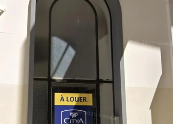 Cosy Sous Les Toits En Plein Centre-ville * Клермон-Ферран